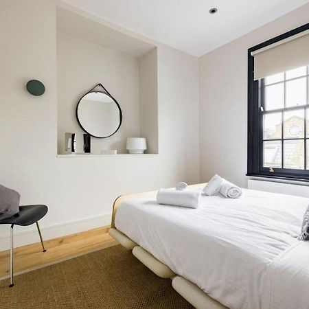 Bright Flat With Four Bedrooms London Exterior photo